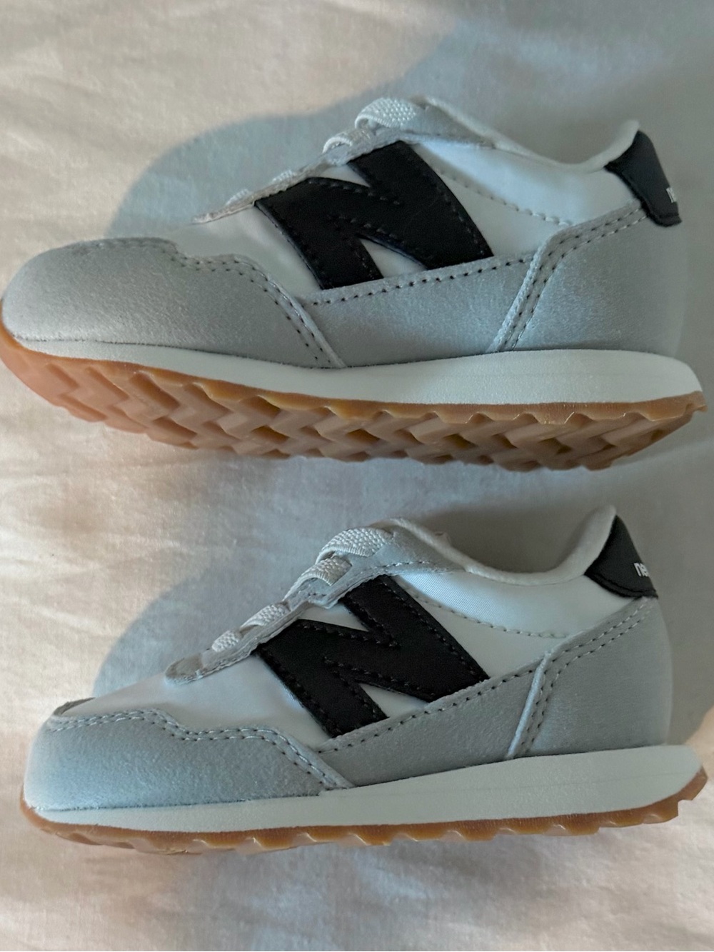 New Balance 237 Bungee Tiddlers White & Black Sneakers 5c - Picture 7 of 10